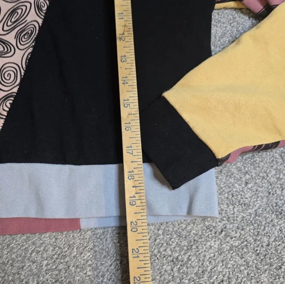 Vans X Disney Nightmare Before Christmas Mixed Pattern Crewneck Sweatshirt Small - Picture 4 of 11